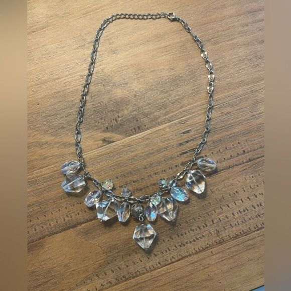 Vintage Glistening Multi-faceted Clear Beaded Dangle Necklace - Picture 2 of 10